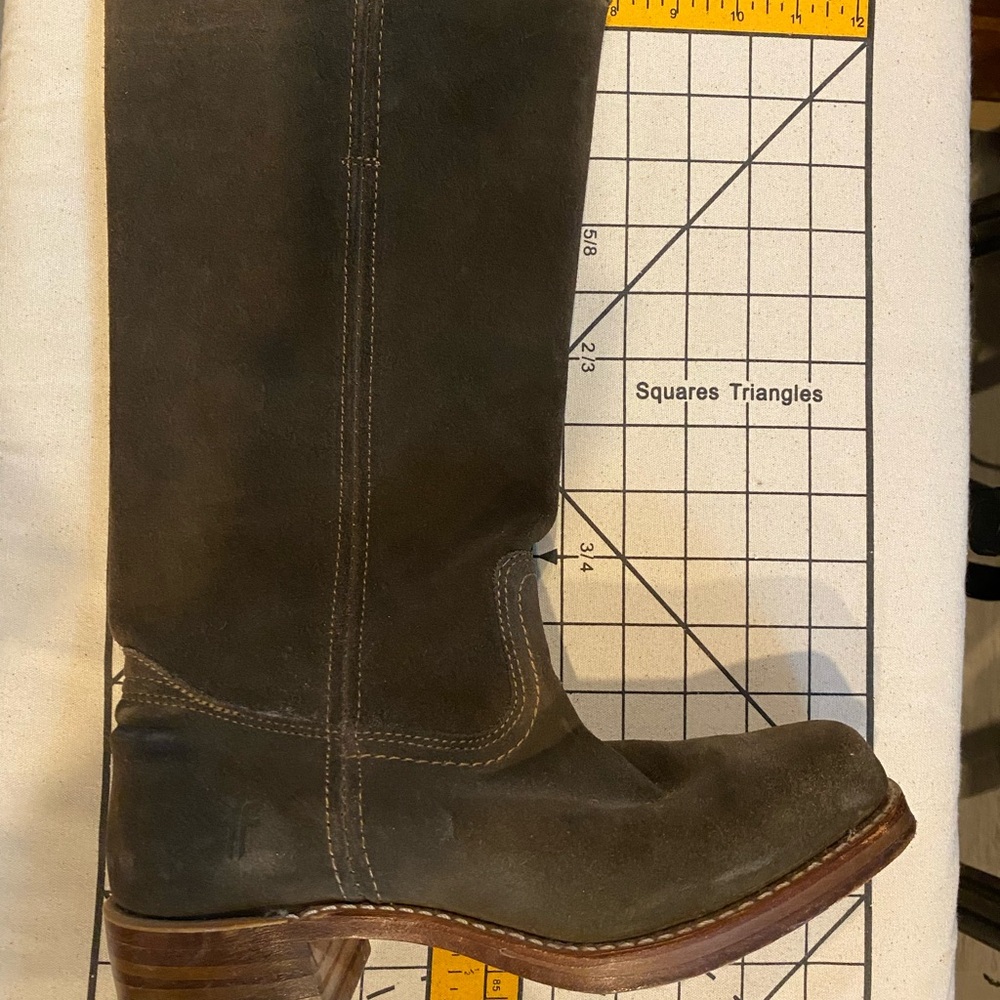 Size 8.5 M Frye boots with chunky 2" heels in great condition
